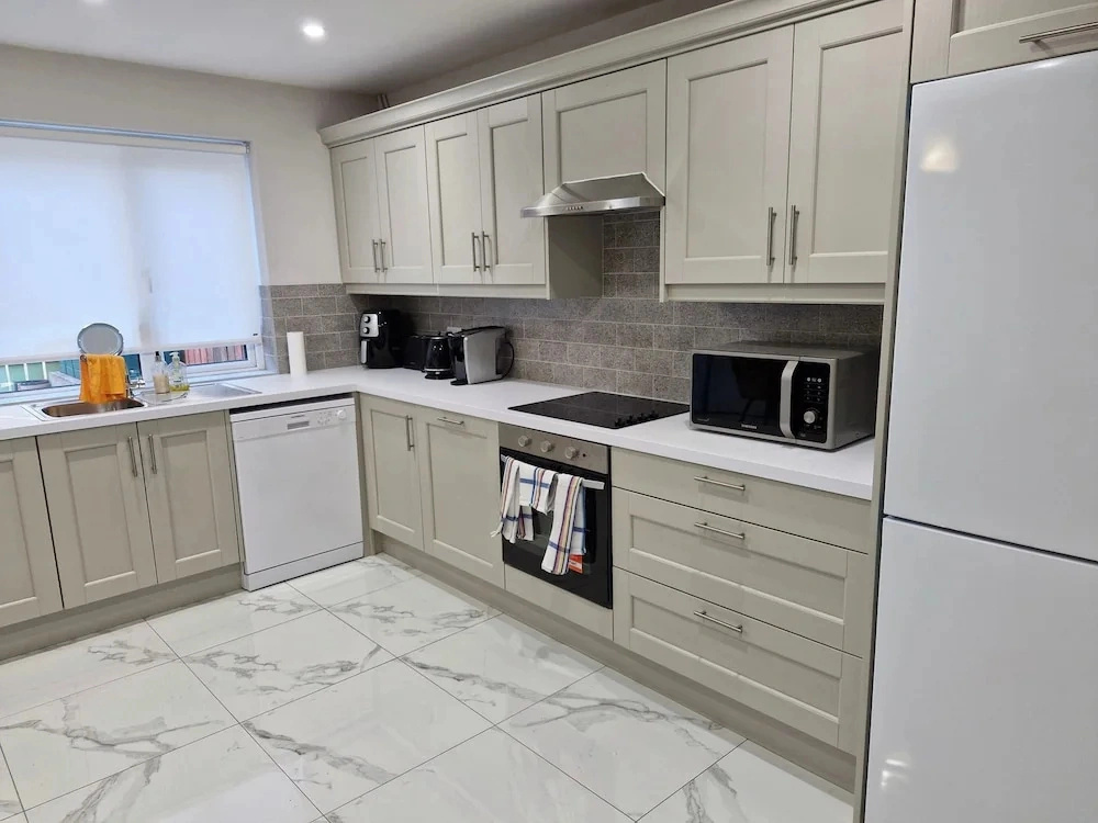 Townhouse in Belmullet, Mullet Peninsula, Sleeps 8