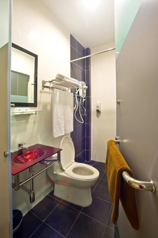 Eight Days Boutique Hotel - Impian Emas