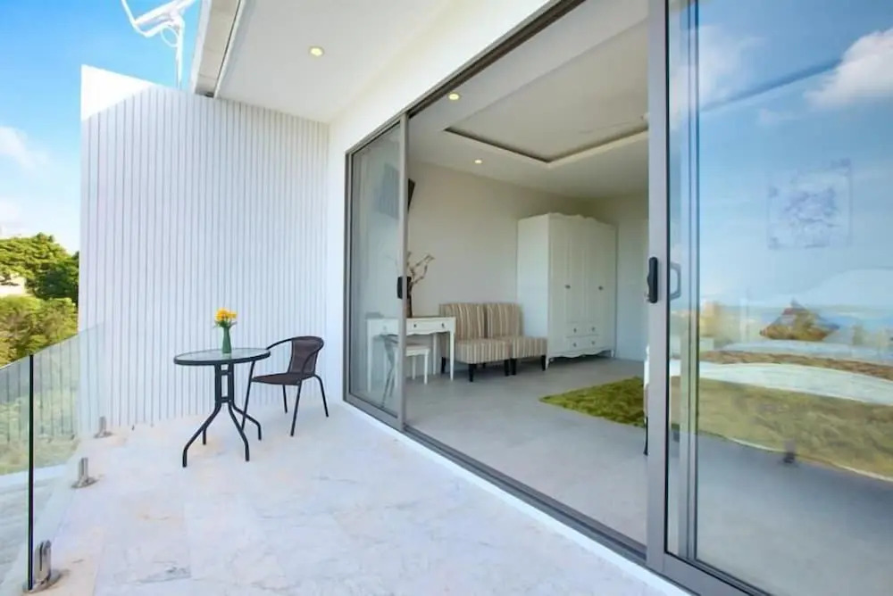Romance Villa