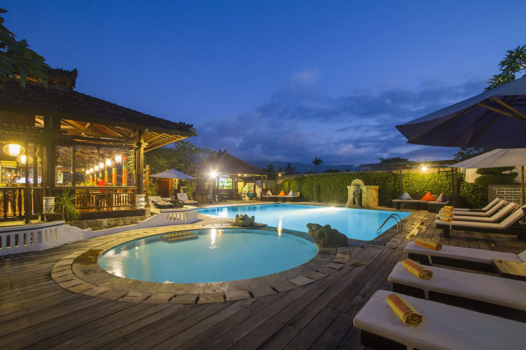 Bali Taman Lovina Resort & Spa Suites