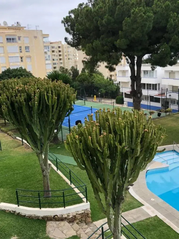 Très bel appartement avec piscine et tennis entre amis ou en famille