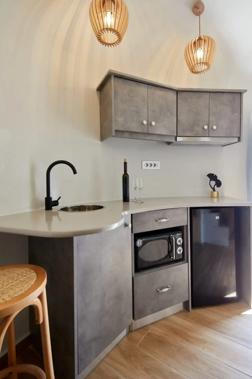 Aecon Suites