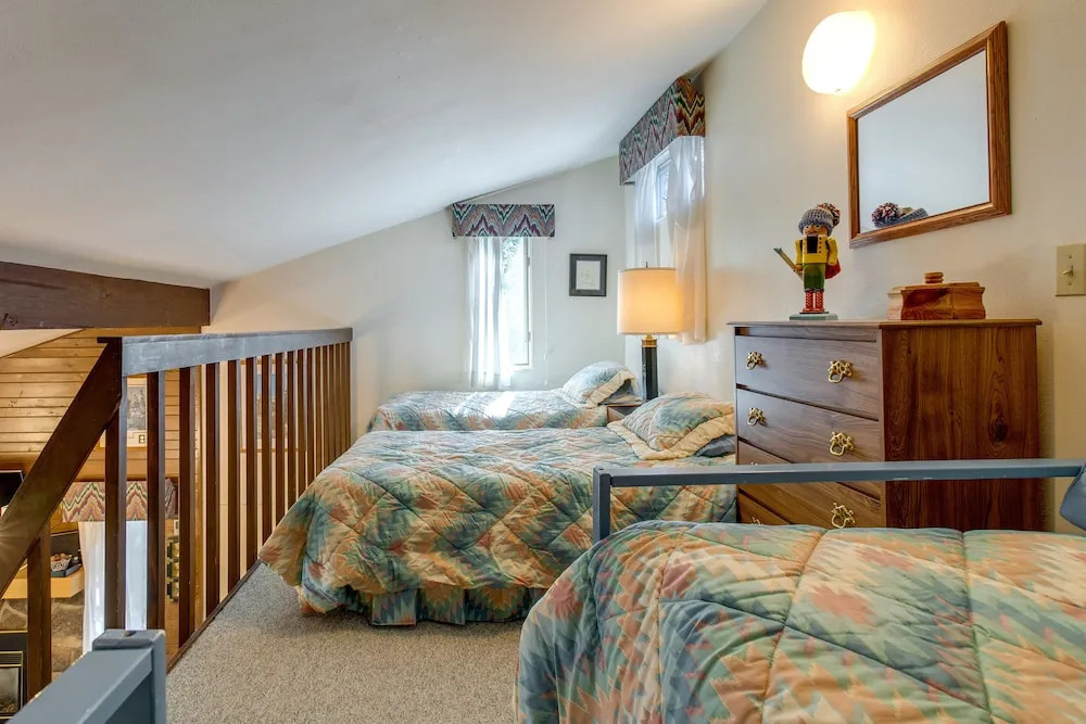 Cozy Winter Park Getaway ~ 3 Mi to Ski Resort Lift