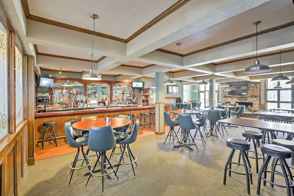 Cozy Granby Mountain Condo w/ Resort Amenities!