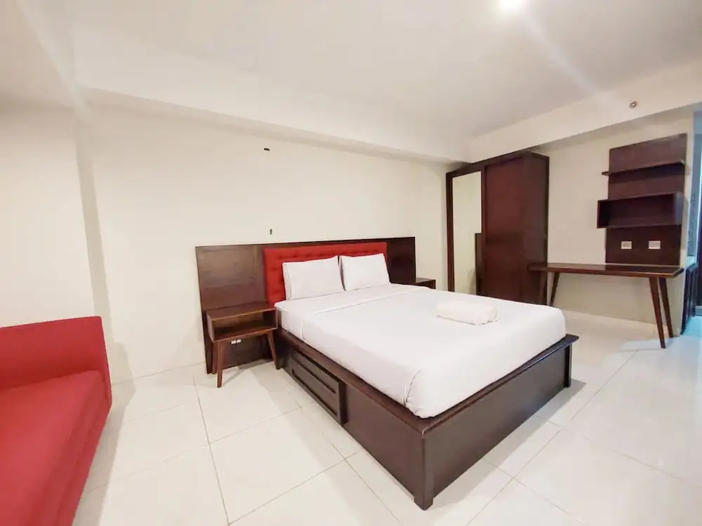 Brand New and Homey Studio at Mataram City Apartment By Travelio