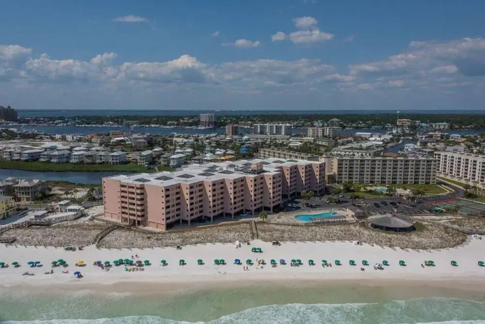 Jetty East Condominiums