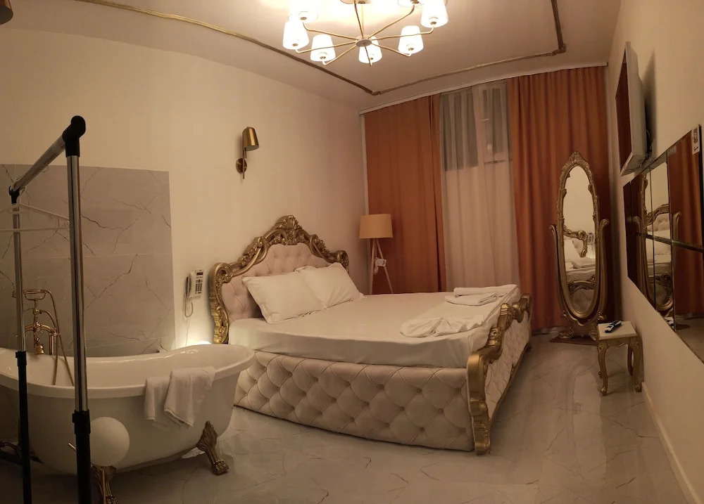 Hotel Gloria KS