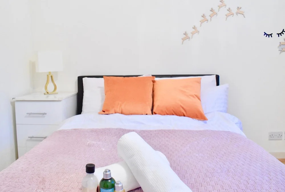 1 Bedroom Apartment With Garden in Mudchute