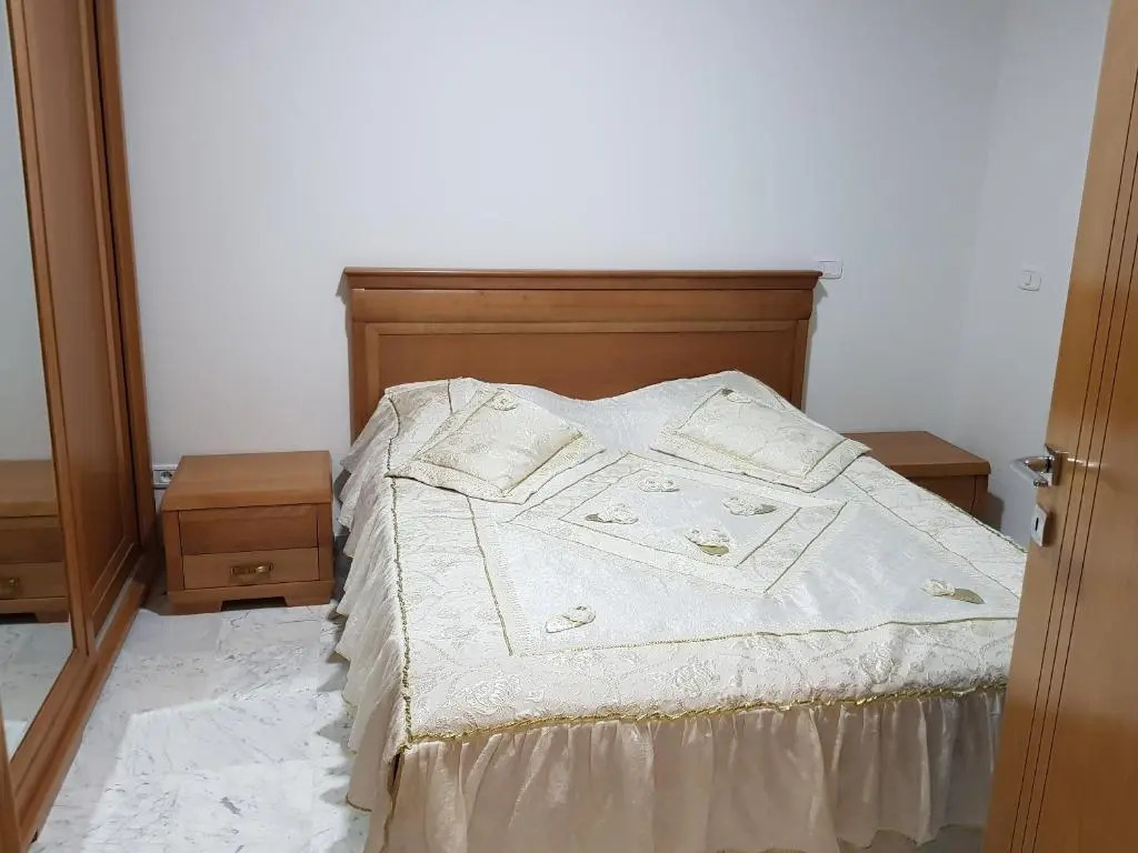 Appartement S+1 Luxueux aux Jardins de Carthage