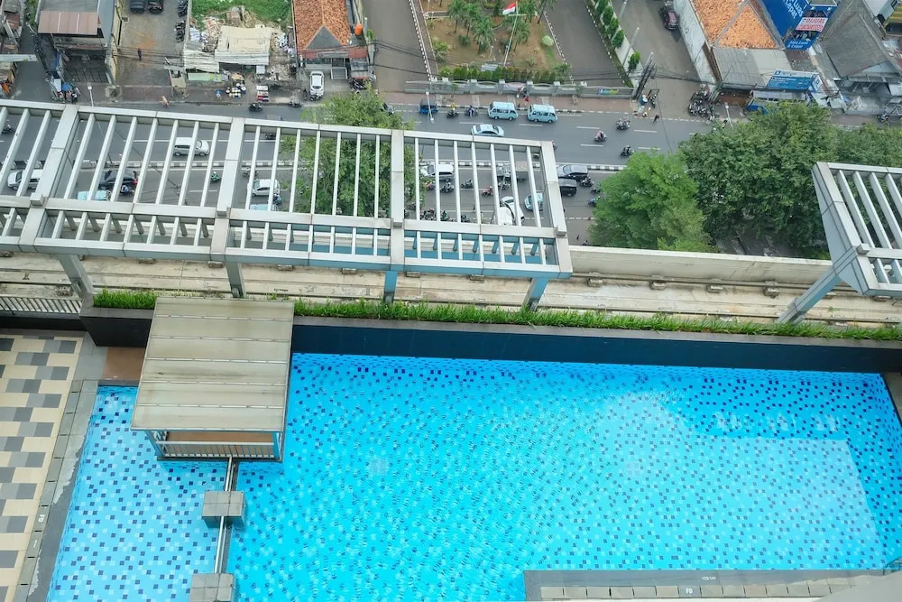 Pool View Cosmo Terrace Apartment at Thamrin City