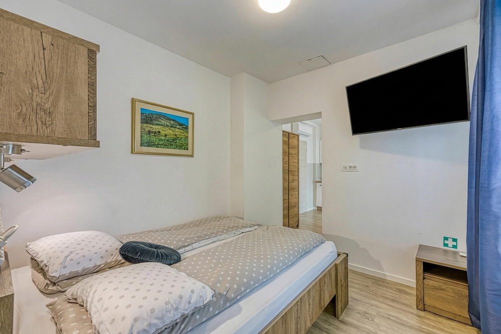 Apartments Jantar