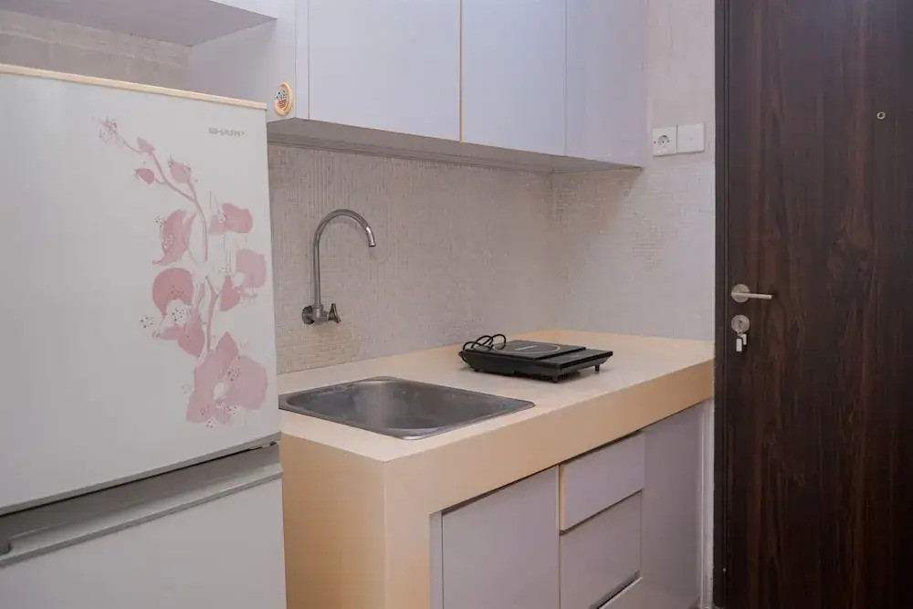 Pleasureable Studio Room At Serpong Greenview Apartment