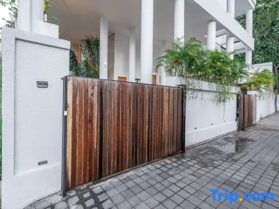 Friendly villa - Luxury 4BR Villa with Rooftop Pool & Ocean view