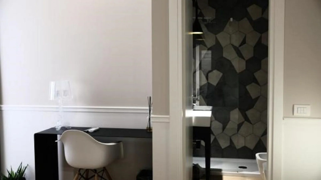 Dante Rooms
