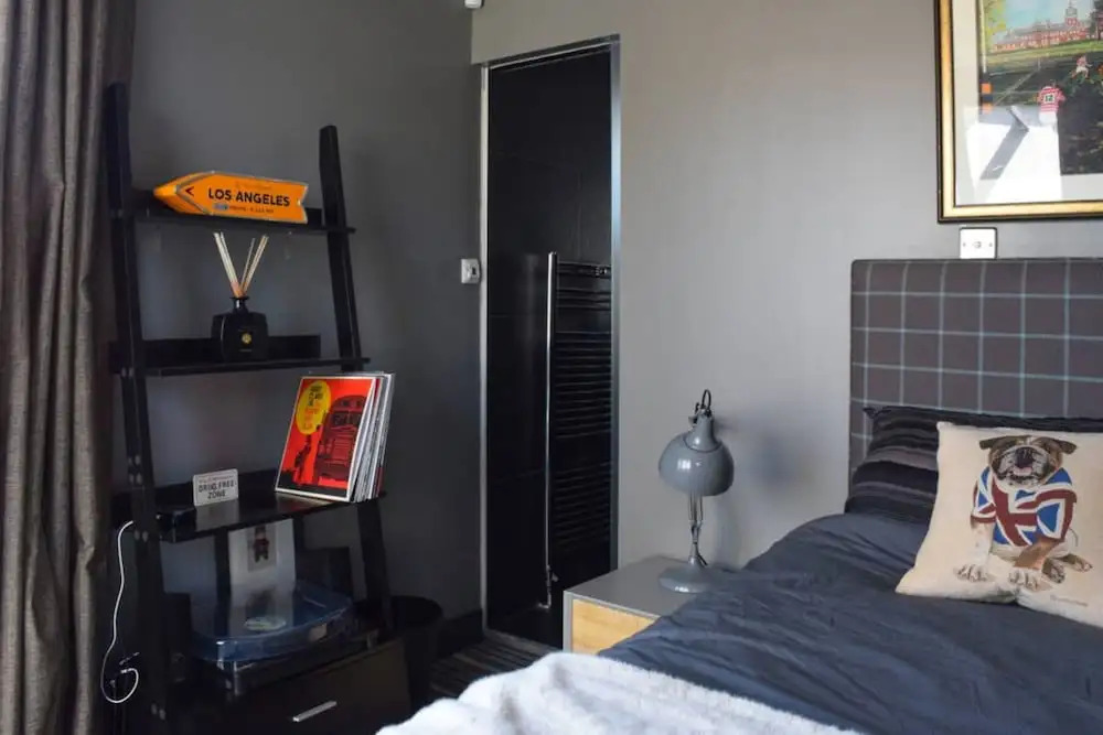 2 Bedroom Penthouse Flat In The Heart Of Balham
