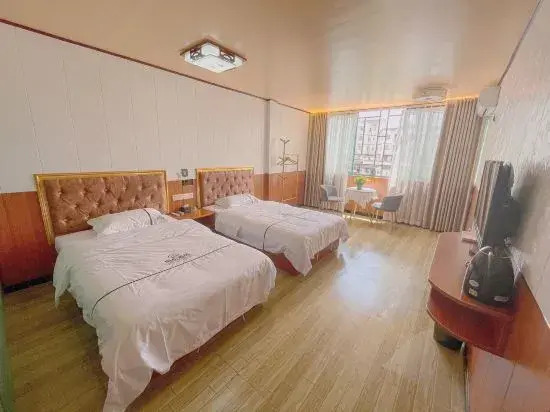 Chongqing Guosong Hotel (Fairy Mountain Town Tourist Reception Center)