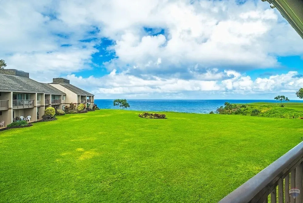 Pali Ke Kua by Oceanfront Realty