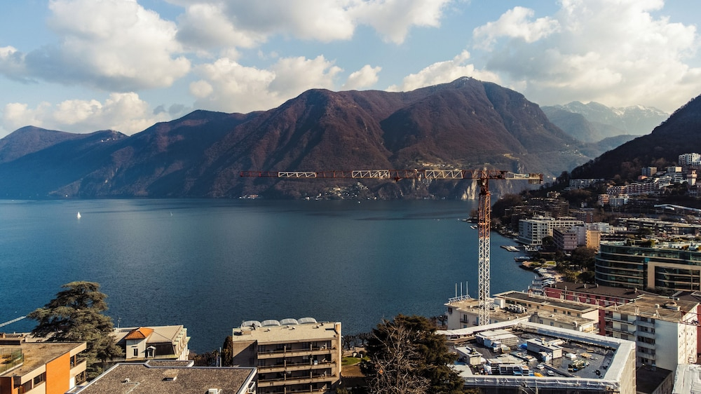 Generoso Luxury Lake View Suite in Lugano