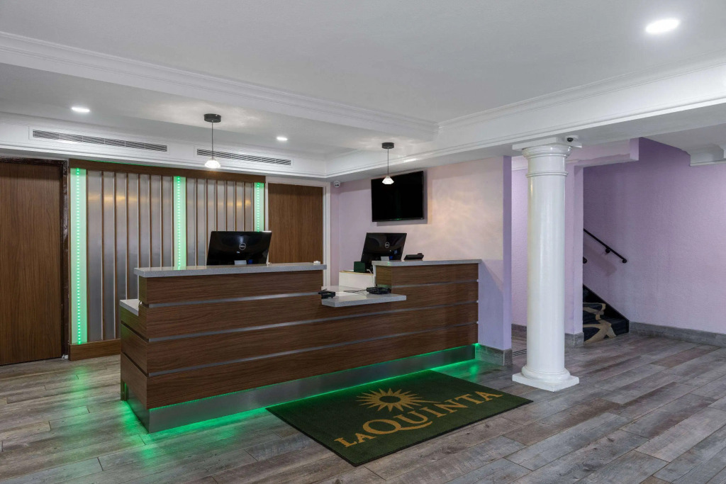 La Quinta Inn by Wyndham Kansas City Lenexa