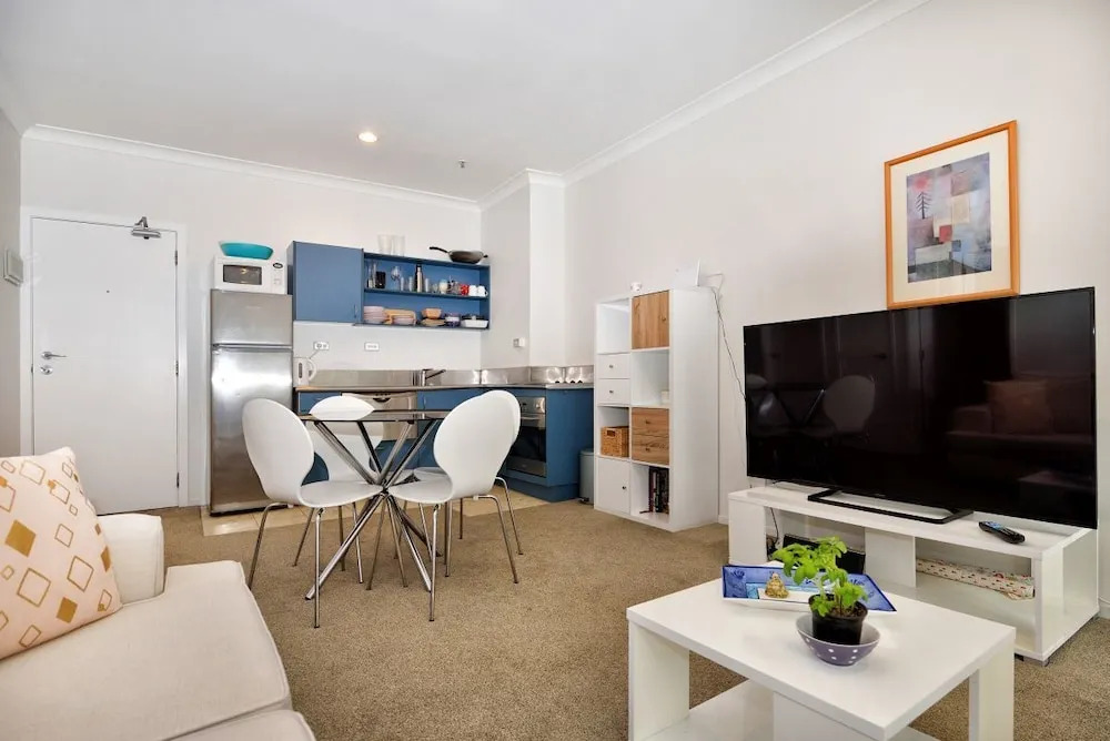 Private 4 Bedroom Beach House in Bondi
