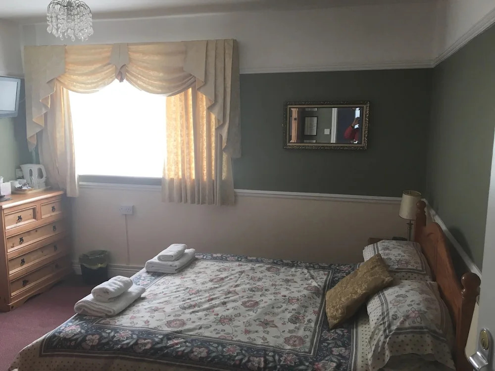 White Lodge Guest House