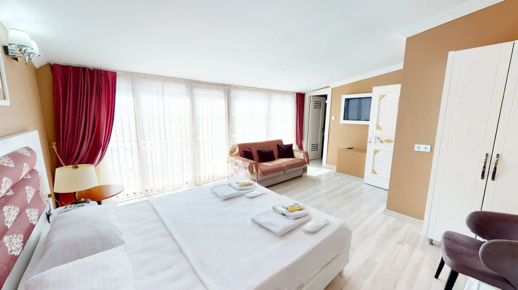 Отель The Wolf Hotel Karakoy