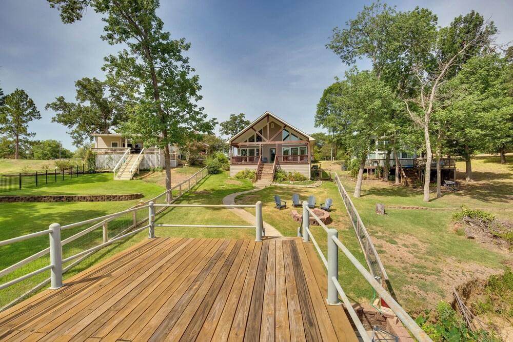 Fish & Kayak: Tranquil Cedar Creek Home!