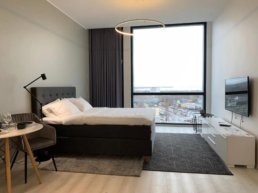 Orange Apartments Tower & Free Parking