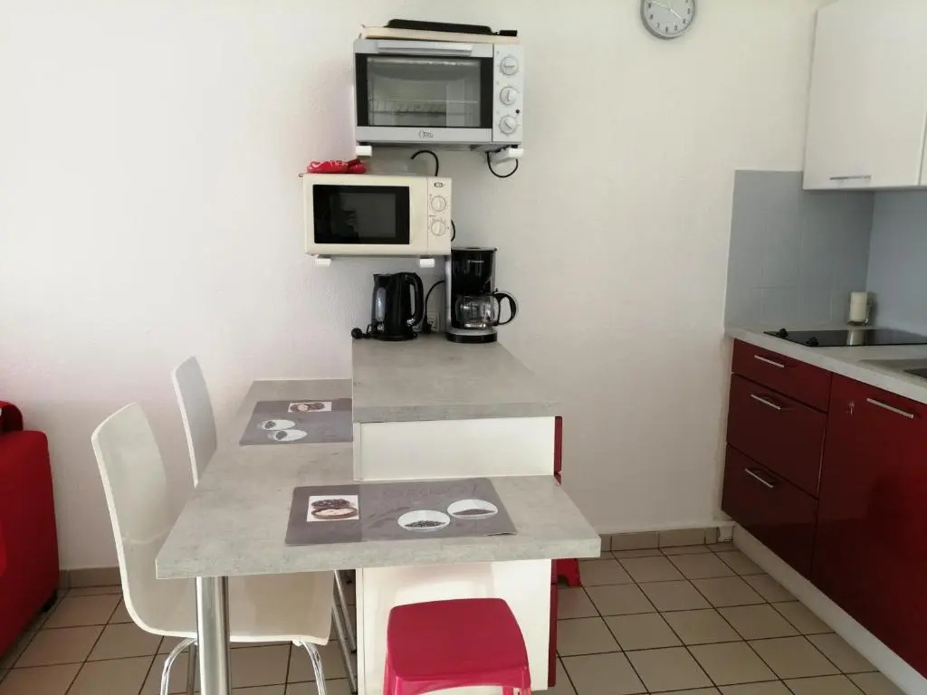 Appartement Saint-Gilles-Croix-de-Vie, 1 pièce, 4 personnes - FR-1-91-145