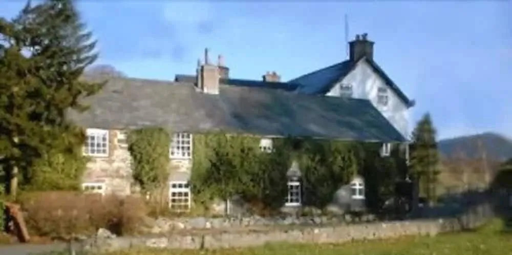 Pen Isar Llan