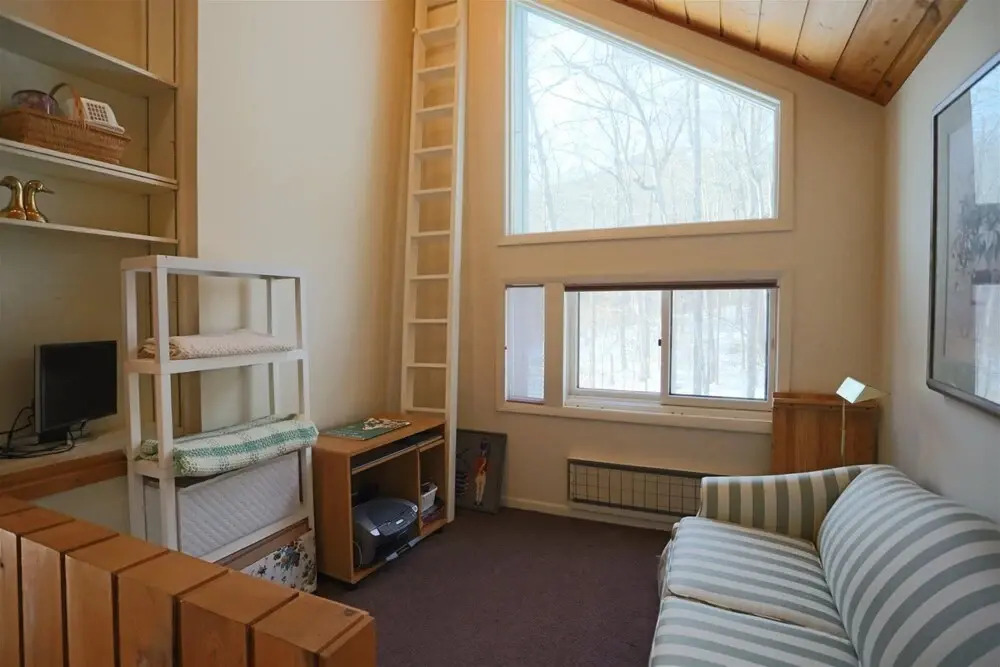 Private Home Close to Loon Mountain, Sleeps Families up to 14! - Cb127l