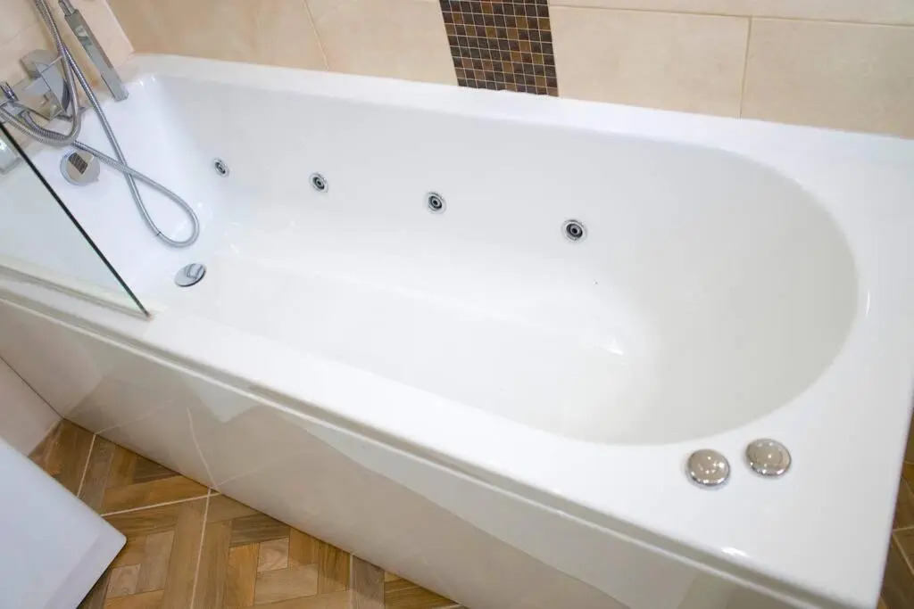 Large & Comfy House in Birmingham, 4 Bedroom,Secured Free parking ,Free wifi