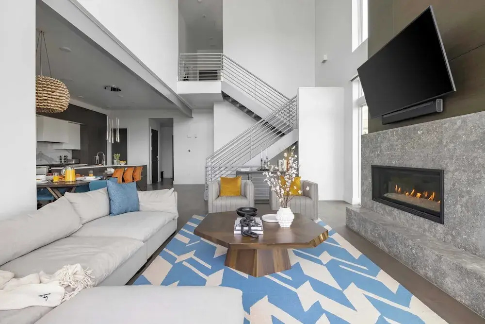Silverado by Avantstay Snowboarder's & Skiers Paradise w/ Hot Tub, Views & Easy Slope Access!