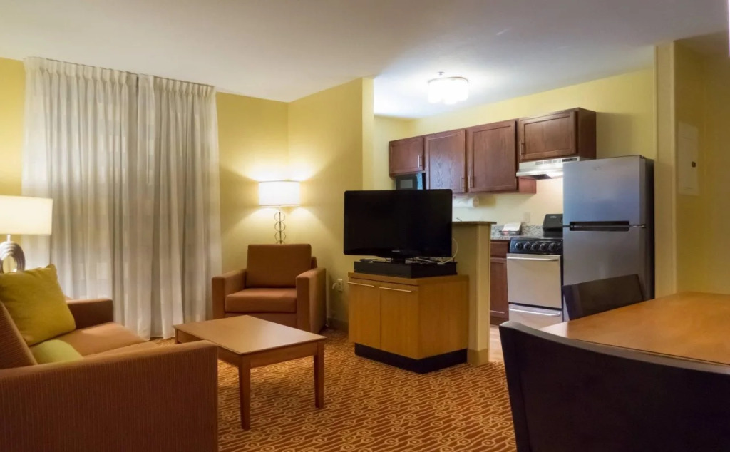 MainStay Suites