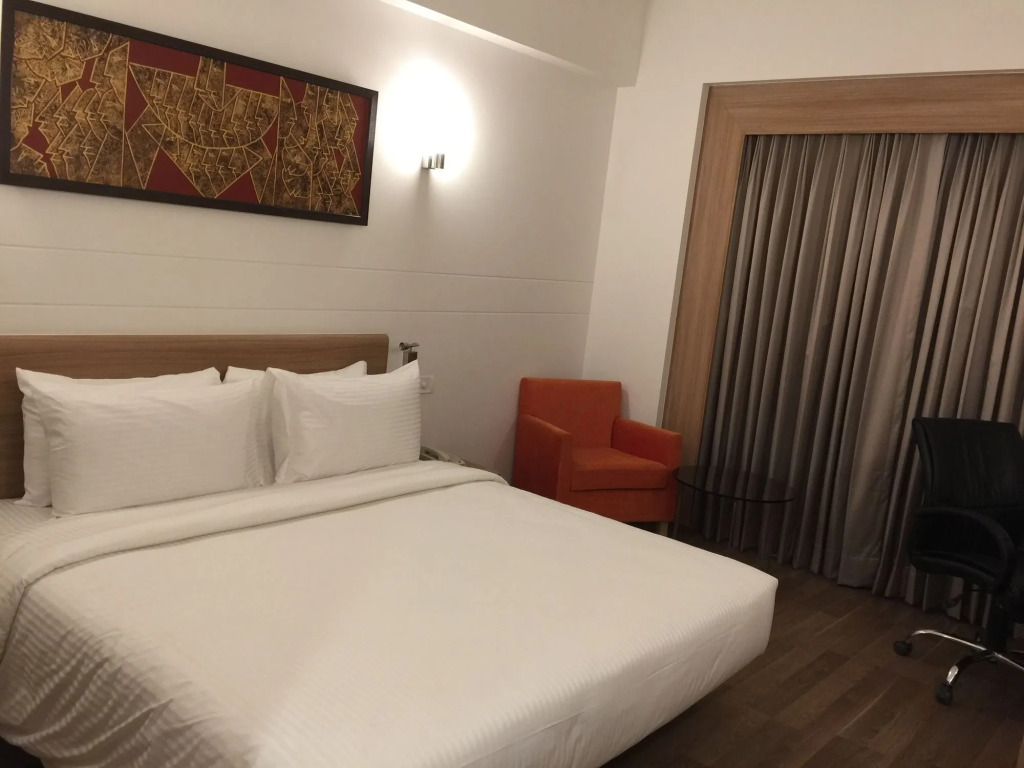 Lemon Tree Hotel, Sector 60, Gurugram