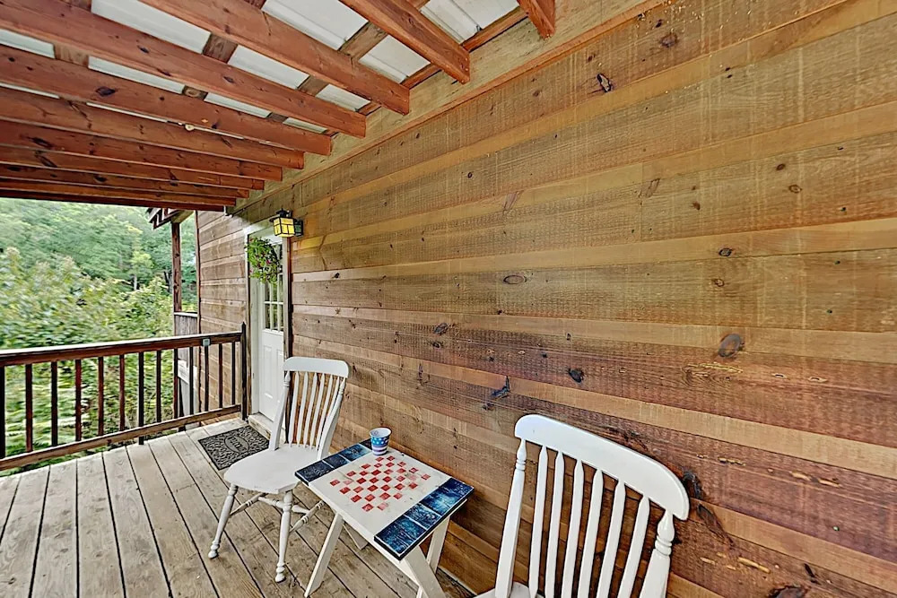 New Listing! Epic W/ Game Room & Hot Tub 2 Bedroom Cabin