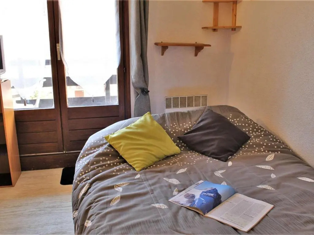 Appartement Risoul, 1 pièce, 4 personnes - FR-1-330-61