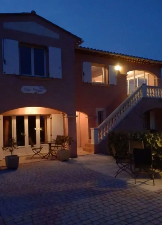 Rose Comfortable Holiday Residence