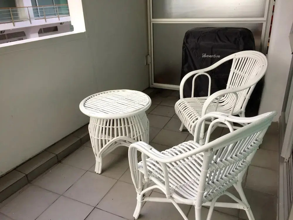 Luxury 2BR Apartment at Central Location
