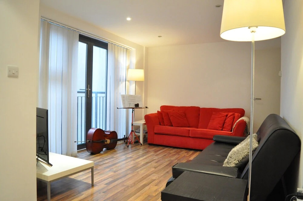 Modern Central Apartment