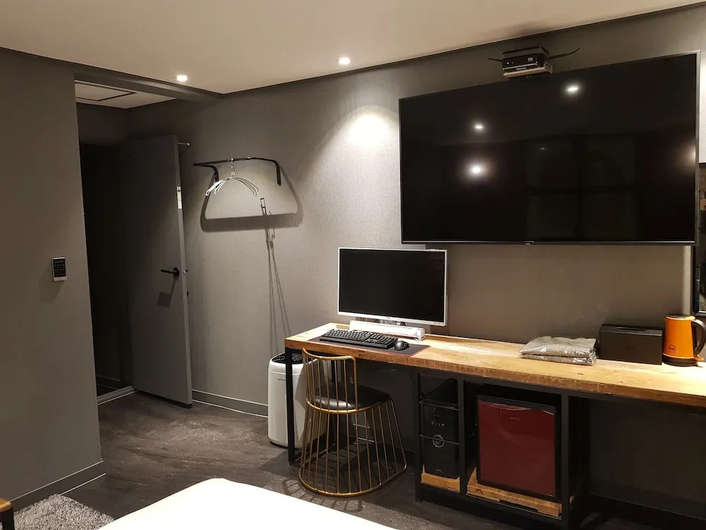 MARI hotel