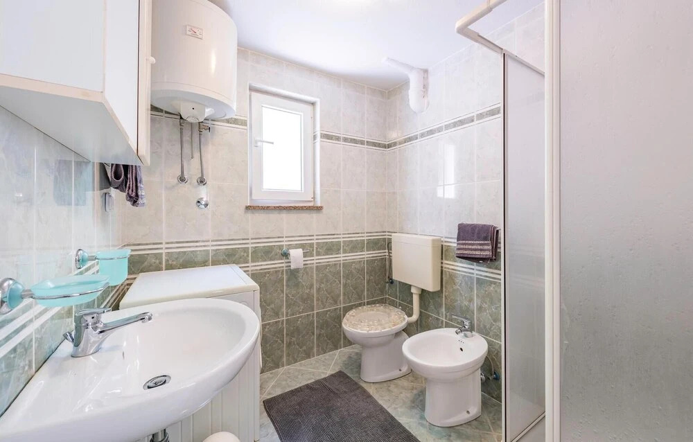 Gorgeous Home In Kastelir