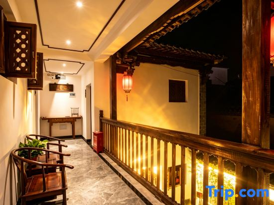 Yunmo Chinese Inn (Jianshui Ancient Town Zhu Family Garden)