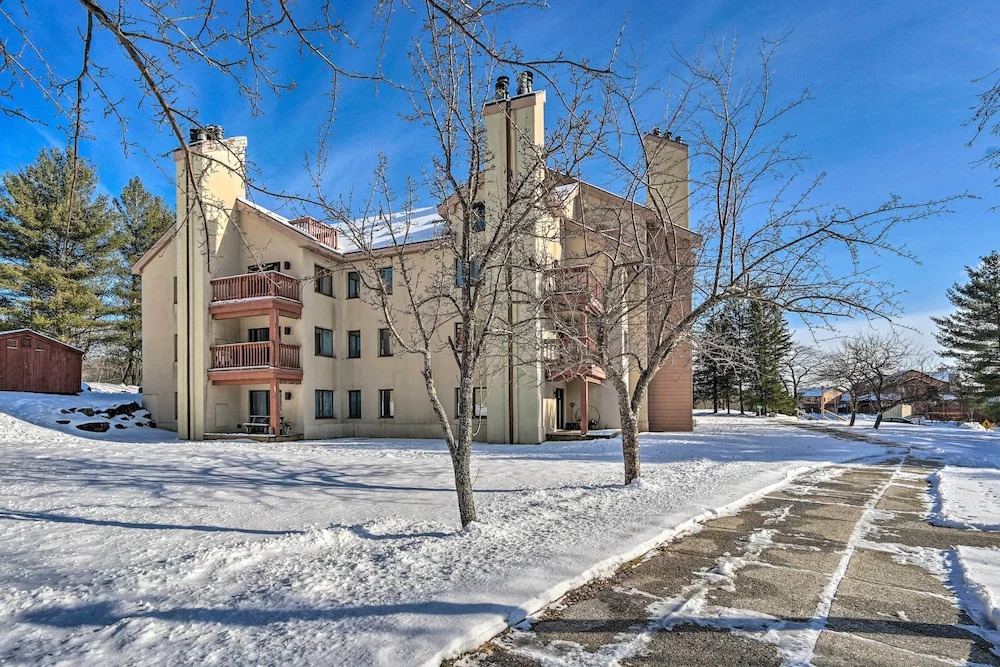 Steps to Ski Shuttle! Snow Mountain Village Condo