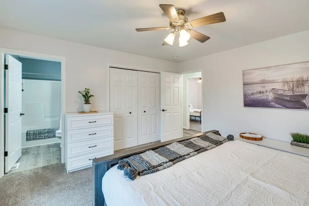 Family-friendly Gem w/ Fire Pit: 1 Mi to Lake Como