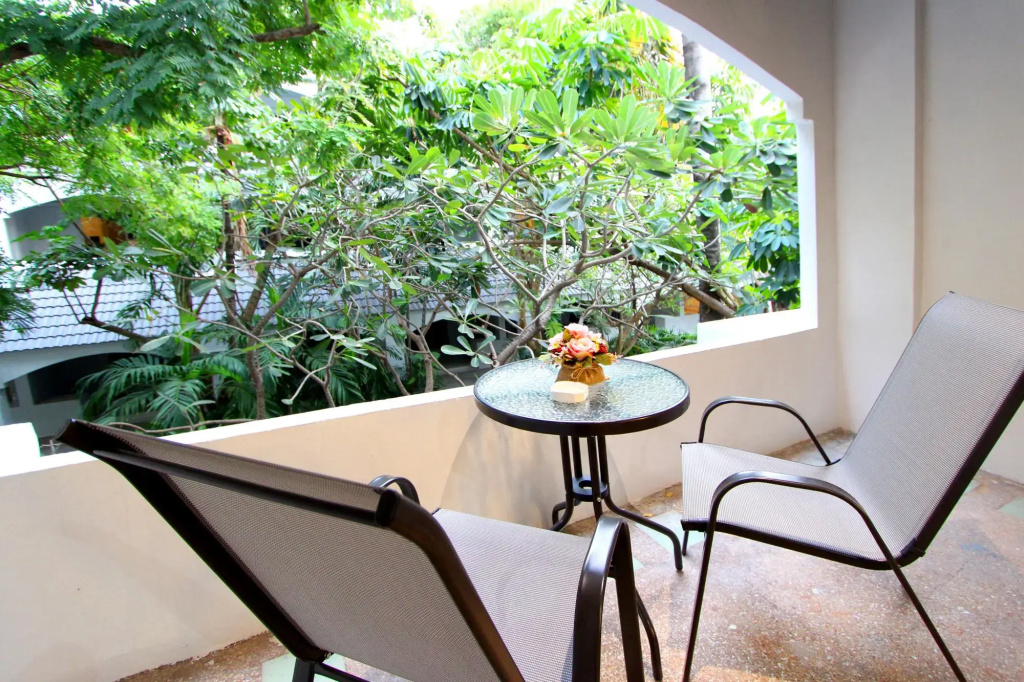 Pooh Beach Resort & Spa