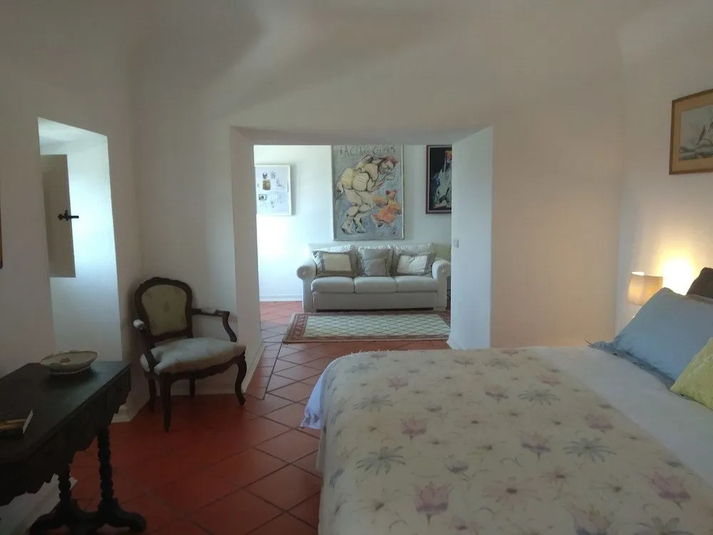 Convento Inn and Artist Residencies