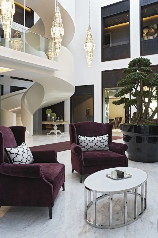 Queen Victoria Hotel by NEWMARK