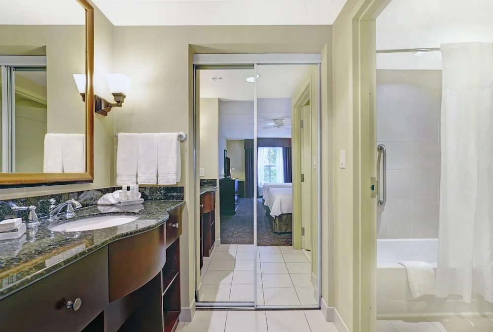 Homewood Suites by Hilton Cambridge-Waterloo, Ontario