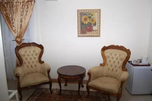 Falcon Crest Suites